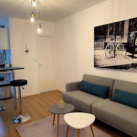 ディジョンLe Comte Est Bon, Quartier Antiquairesアパートメント エクステリア 写真